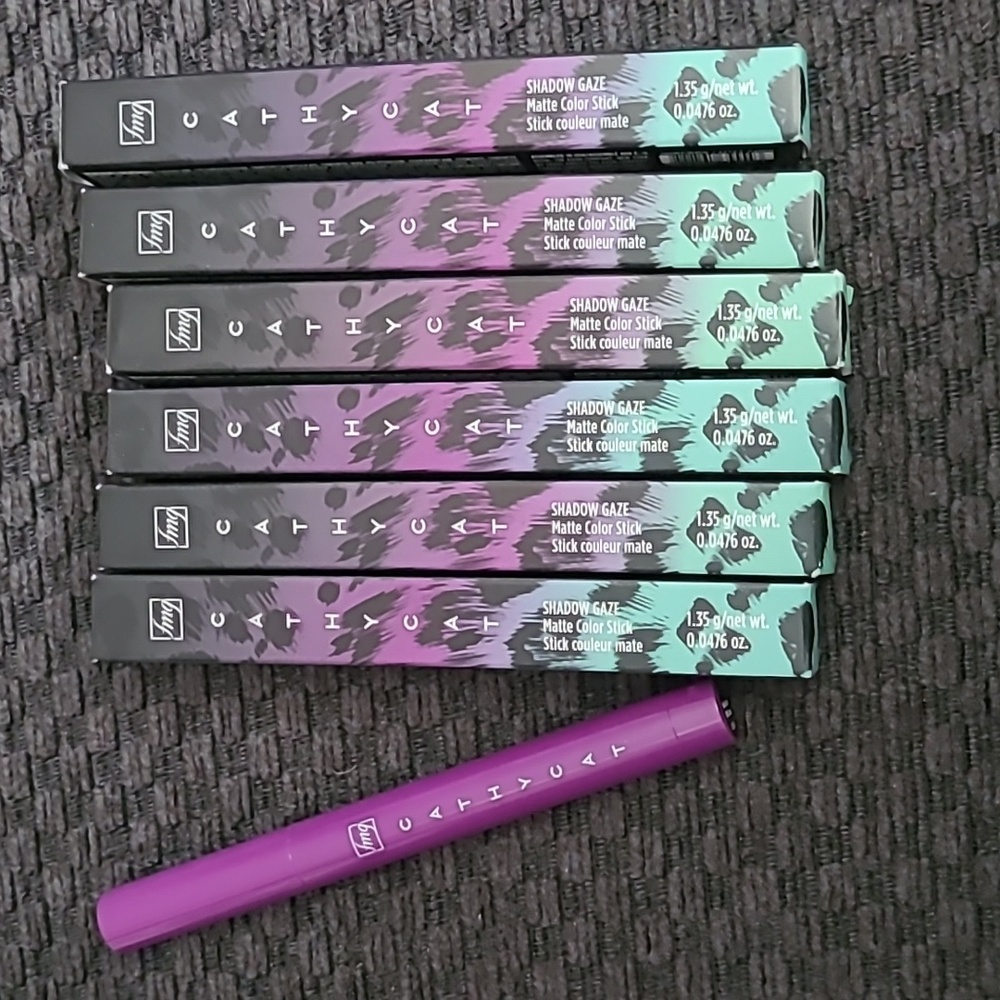 ⭐️6 Eyeshadow sticks